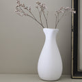 Bud Vase White - Curved image 0
