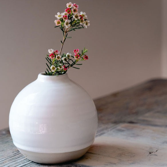Round Reactive Glaze Ripple Vase - White image 1