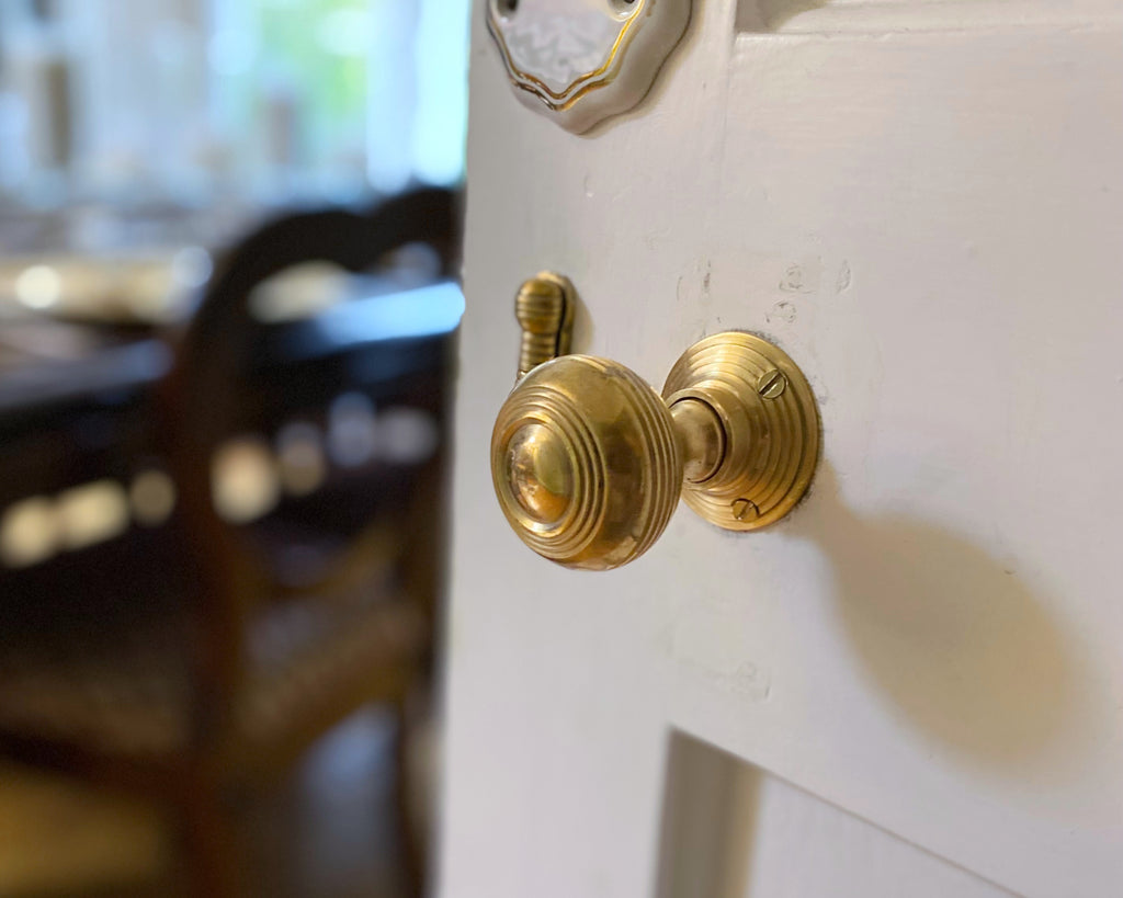 Brass Door Knob Beehive Ribbed image 3