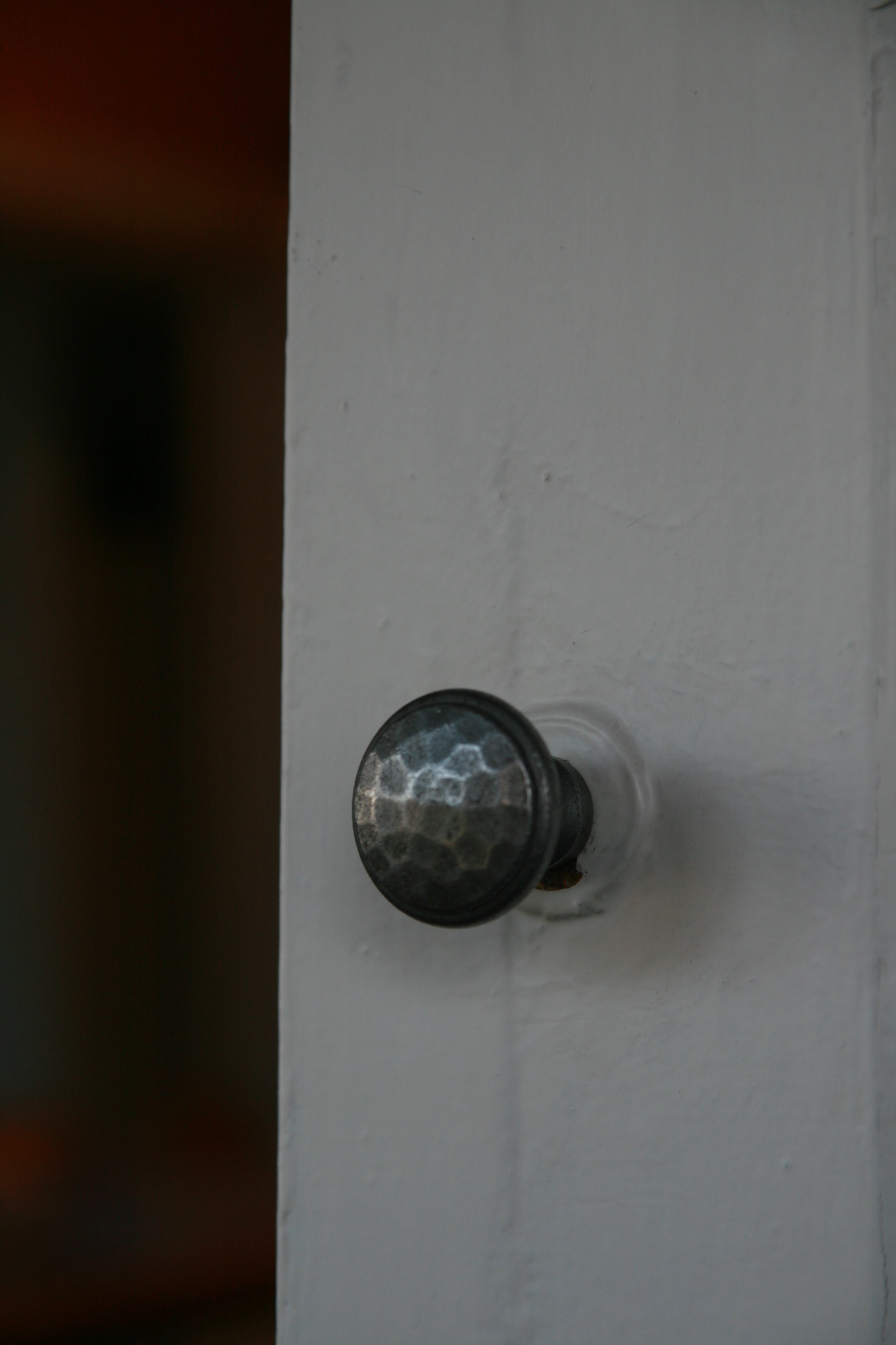 Knob – Hammered Top Cast Waxed Antique Iron 32mm image 1