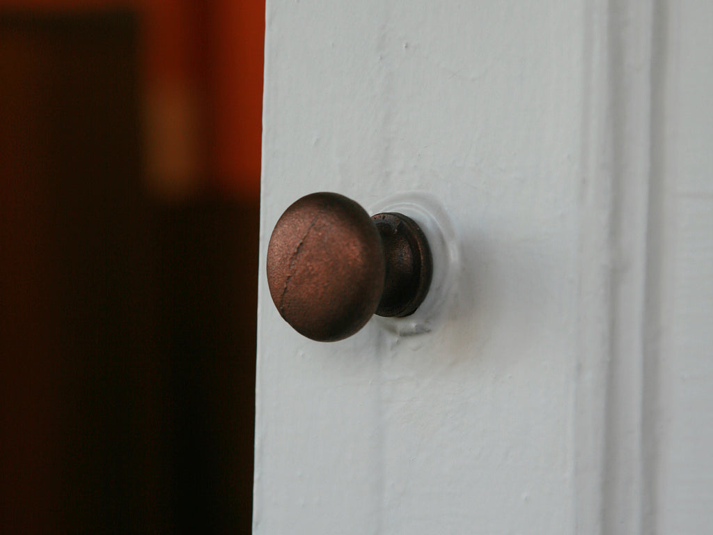 Knob Plain Shaker with Seam Cast Antique Copper 32mm image 0