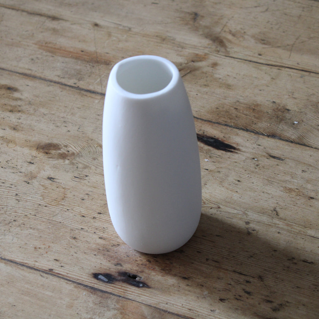 Bud Vase Matte White - Smooth image 0